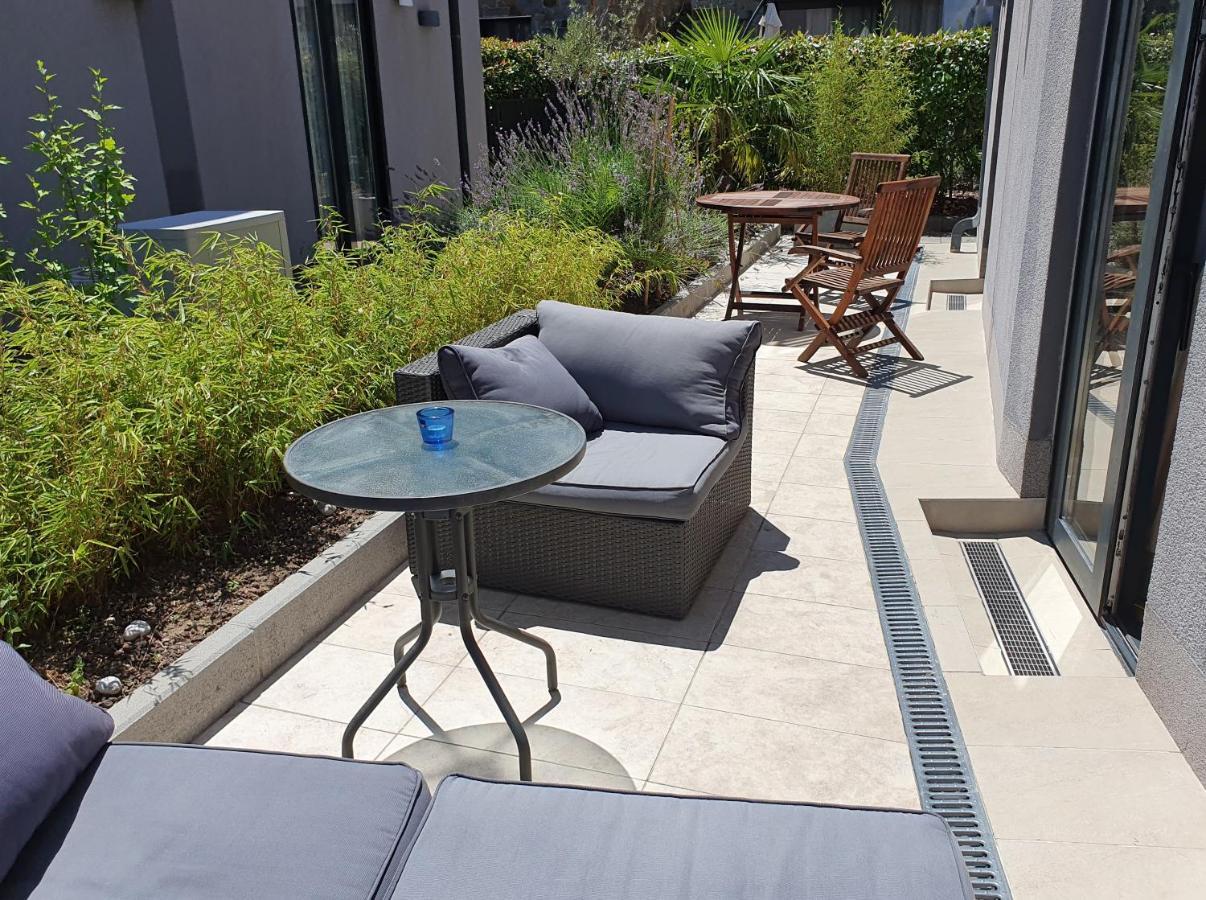 Bella Vista Lux Apartment With Private Terace Koper Bagian luar foto